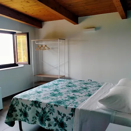 Pensjonat Contrada Cafaro 4*